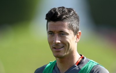 广发电竞播报-诺伊尔面对点球猜错方向